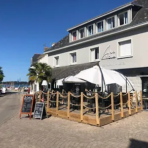 https://hotel-la-voile.inbrittany.com