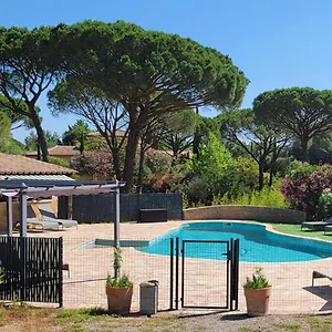 Du Rouquan Bed & Breakfast