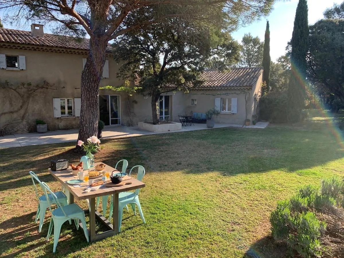 Bed & Breakfast Maison Les Chenes Eygalieres