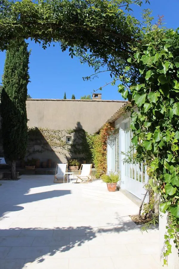 Maison Les Chenes Eygalieres  0*, Eygalieres (Bouches-du-Rhone)